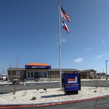 Instalodge Hotel And Suites Karnes City Exterior foto