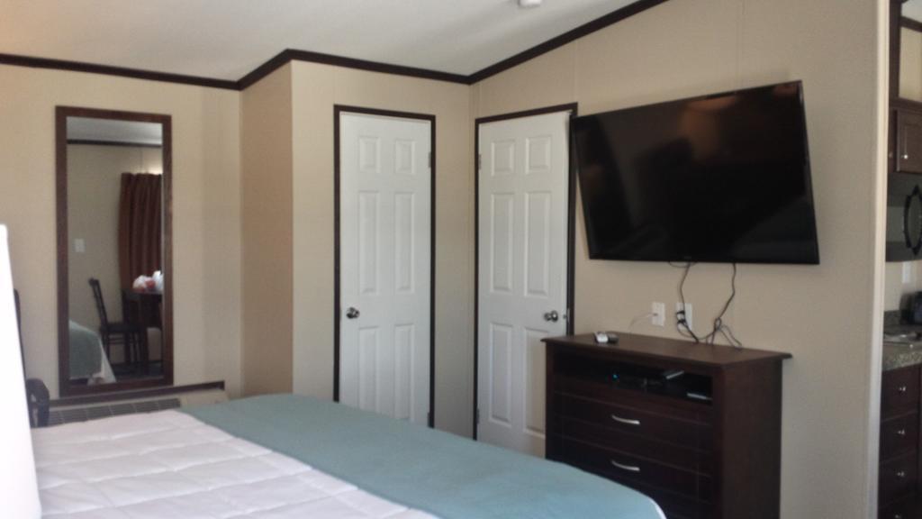 Instalodge Hotel And Suites Karnes City Exterior foto