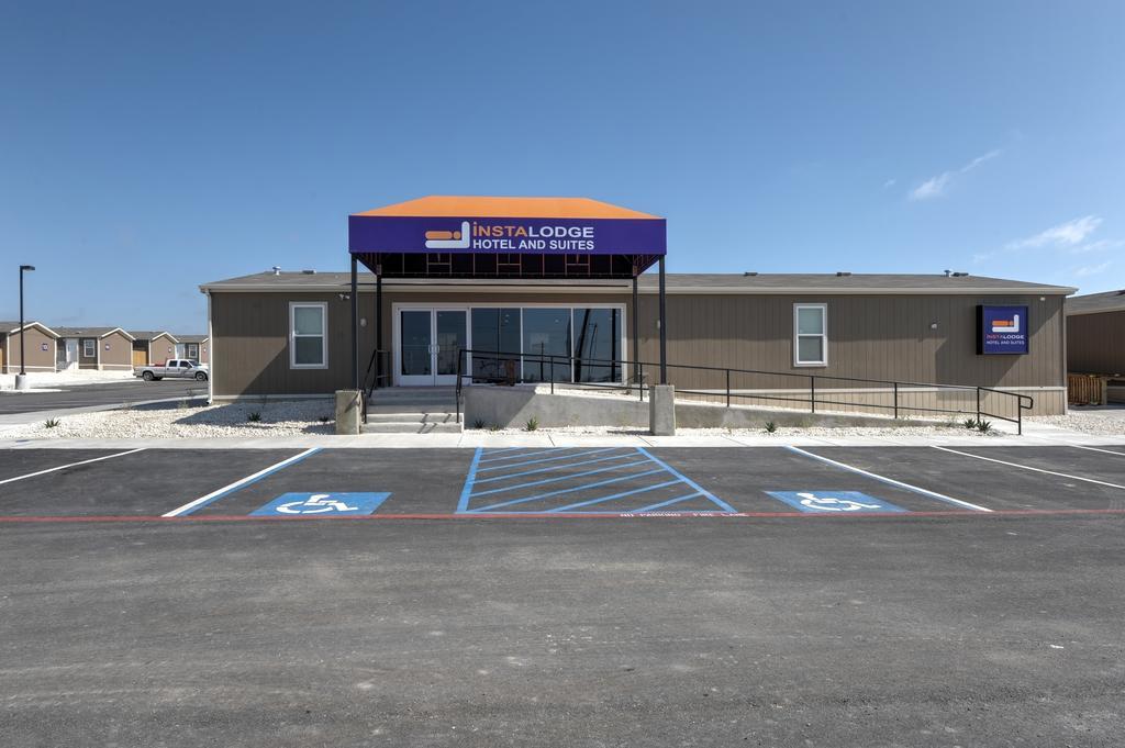 Instalodge Hotel And Suites Karnes City Exterior foto