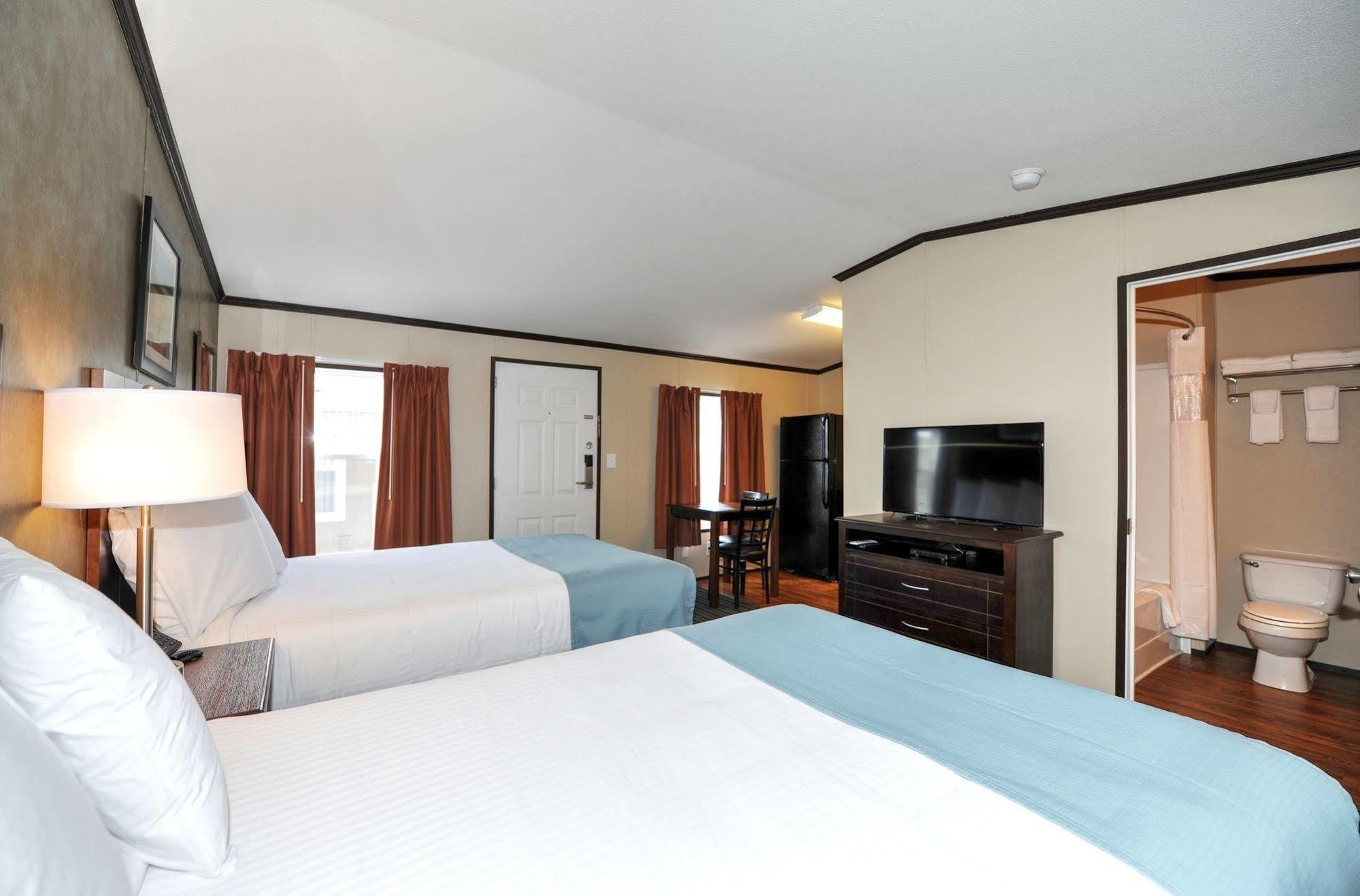 Instalodge Hotel And Suites Karnes City Exterior foto